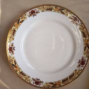 Porcelain service MG early 20th century 8 plates and 1 compote dish.