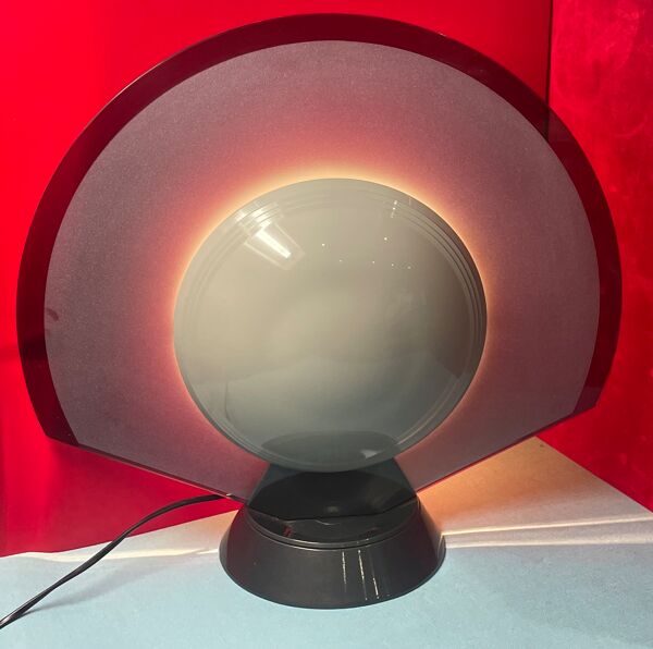 Lampe tournante Gong de Bruno Gecchelin, Arteluce Italie design