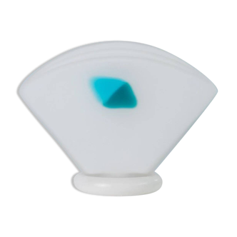 White Murano Glass Table Lamp with Blue Detail, Shell Silhouette, Postmodern Memphis Style, 1980s Italy