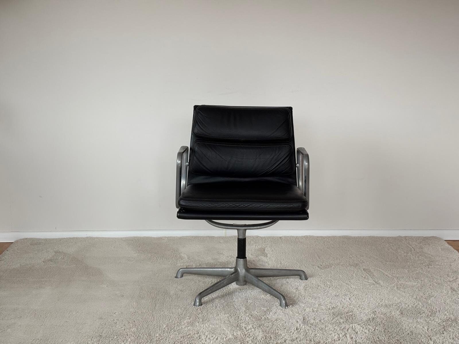 EA208 Soft Pad Chair by Charles and Ray Eames for ICF De Padova, 1973