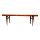 Table basse en bois de rose de Johannes Andersen Danemark années 1960