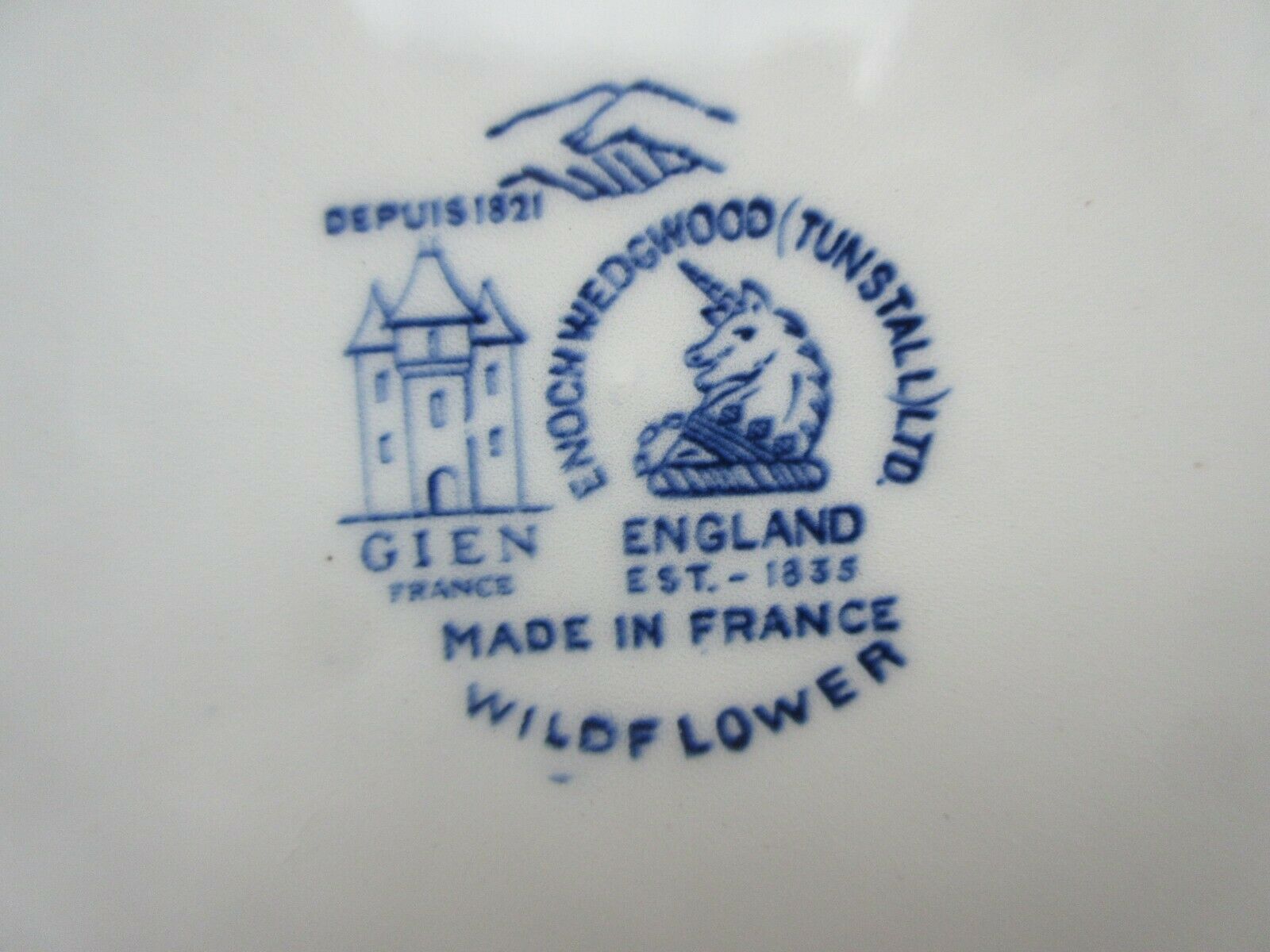 Set of 6 gien Art Deco flat plates model carnations in blue