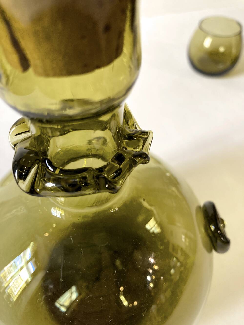 Blown glass liqueur carafe and its 4 small glasses