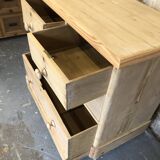 English chest of drawers
