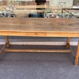 Farm table