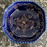 Octagonal cup