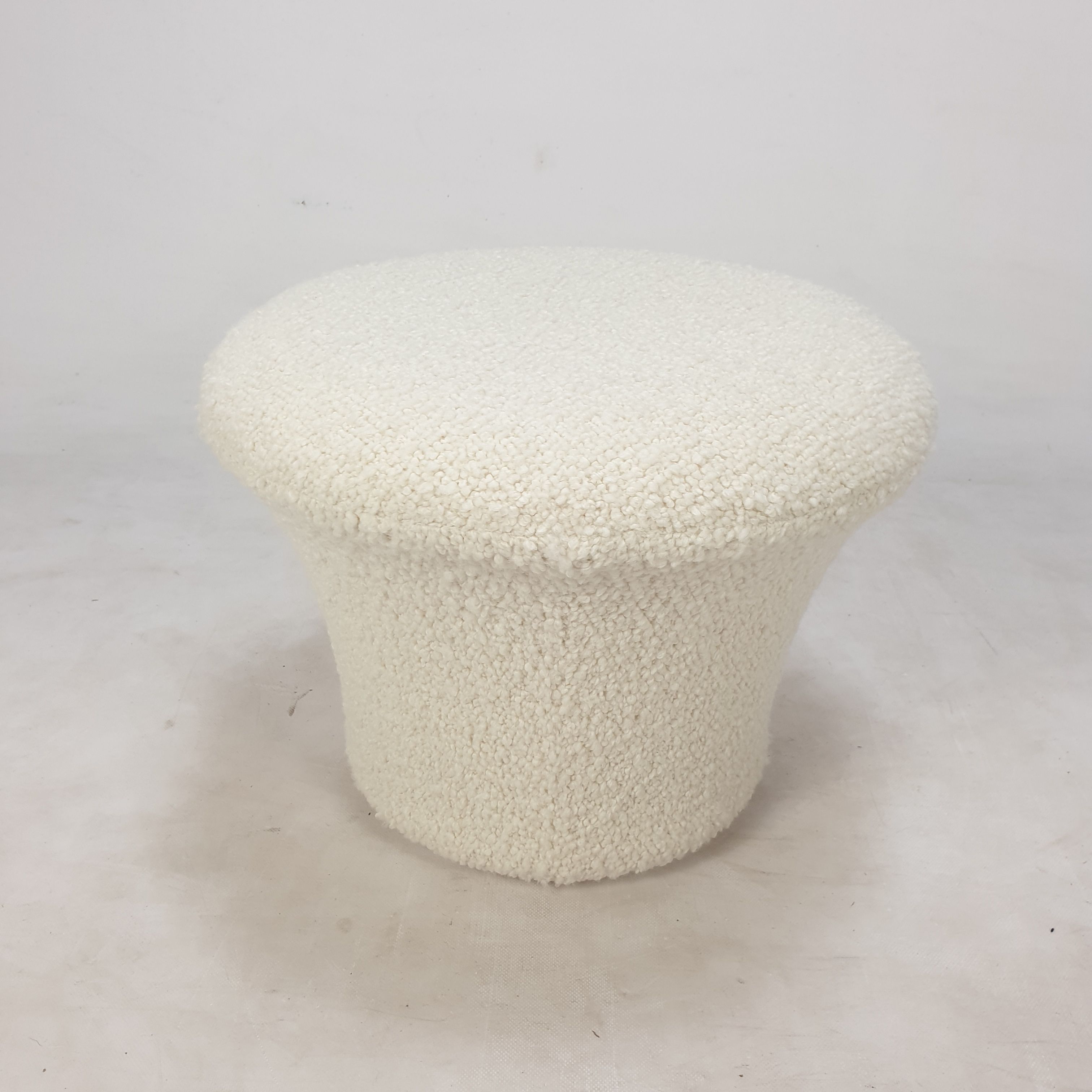 "Big" Mushroom armchair and pouf by Pierre Paulin for Artifort, 1960