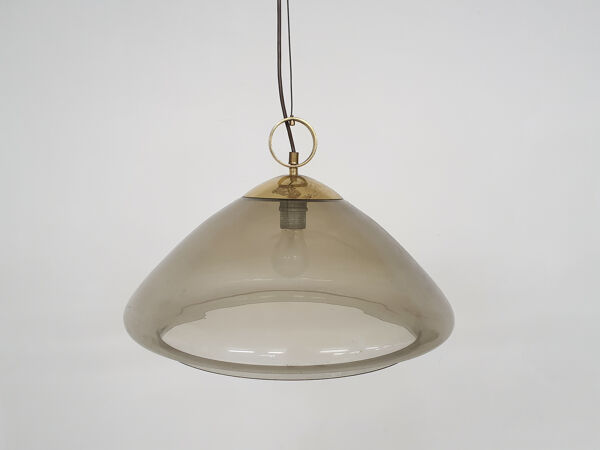 Suspension en verre fumé et en laiton du milieu du siècle