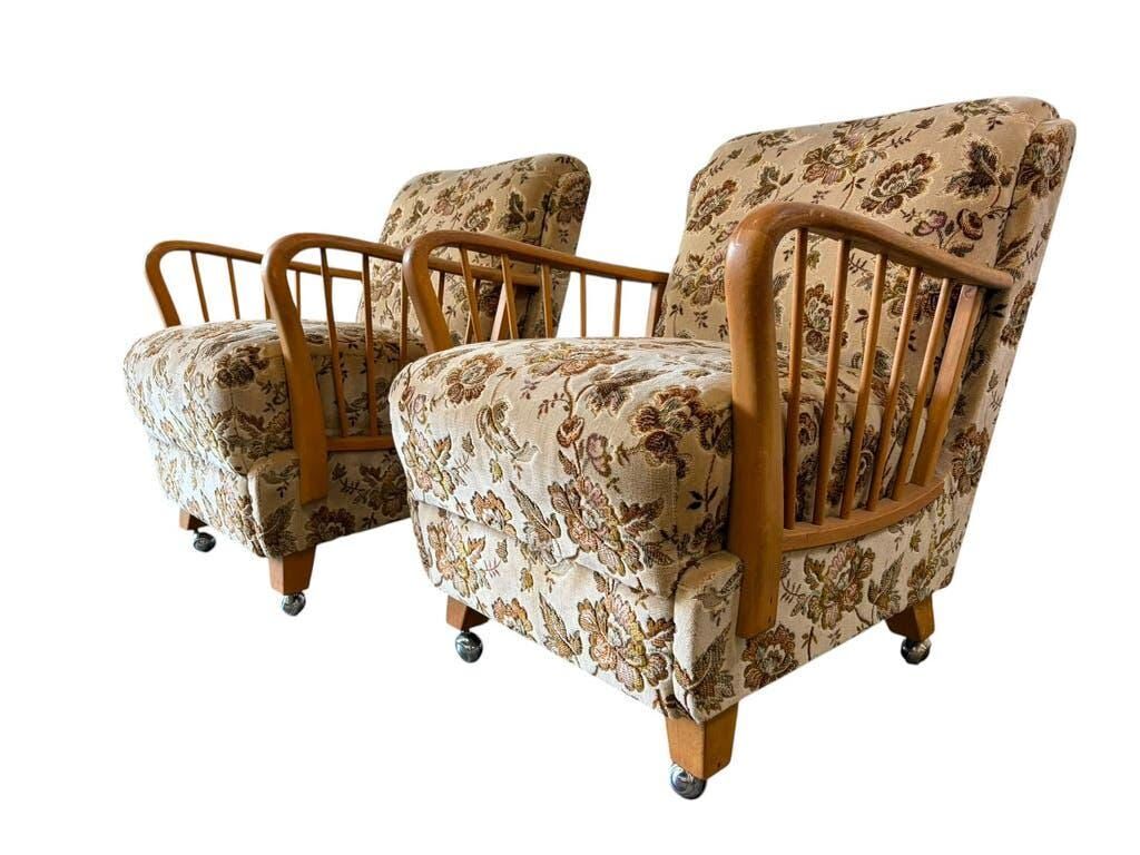 Set of 2 vintage wooden armchairs / club chairs