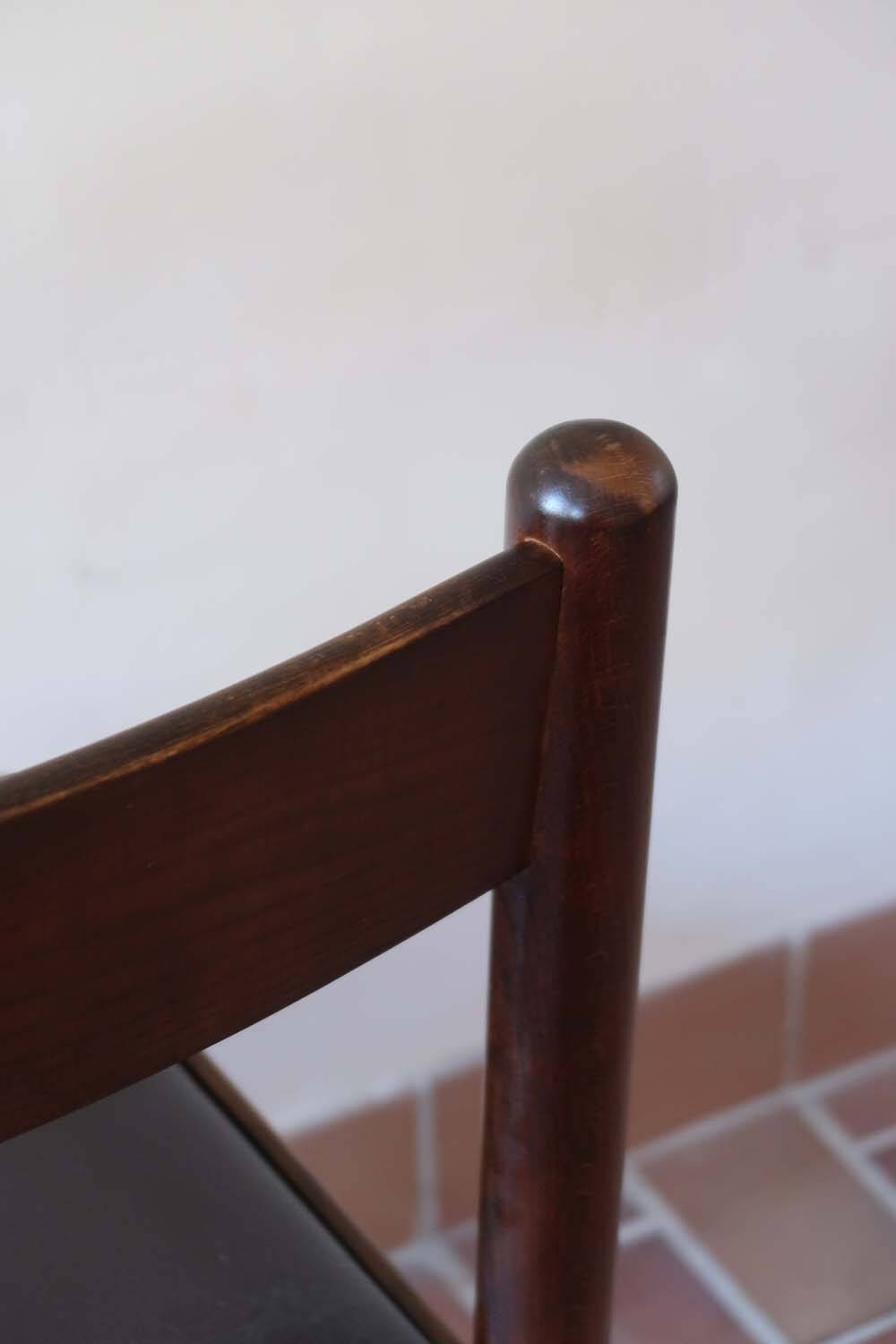 4 brutalist skai chairs (3 lots available)