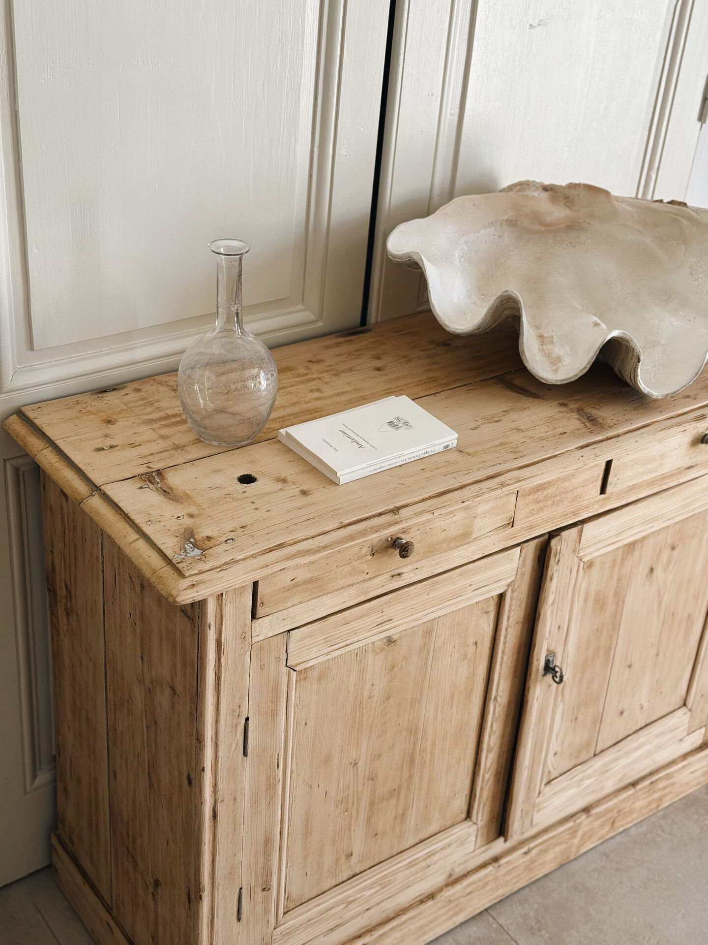 Buffet parisien en bois clair