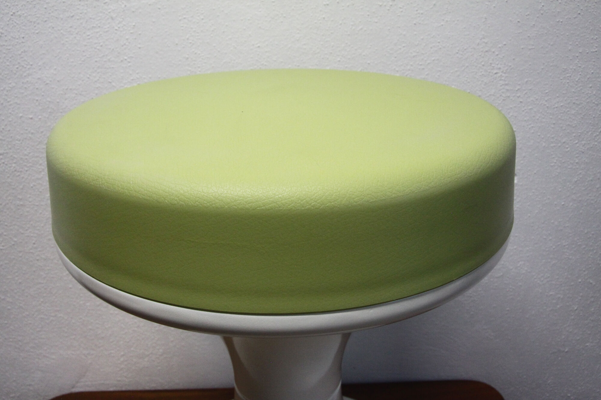 Space design, tulip stool, 70's