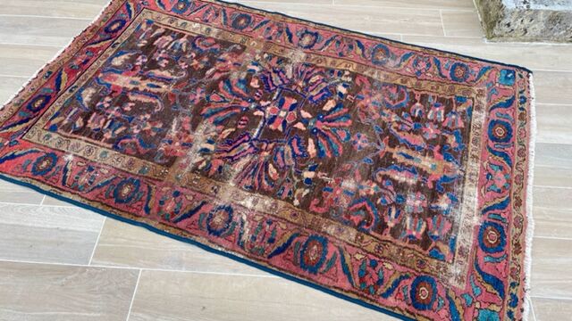 Oriental art deco carpet 123cm x 200cm