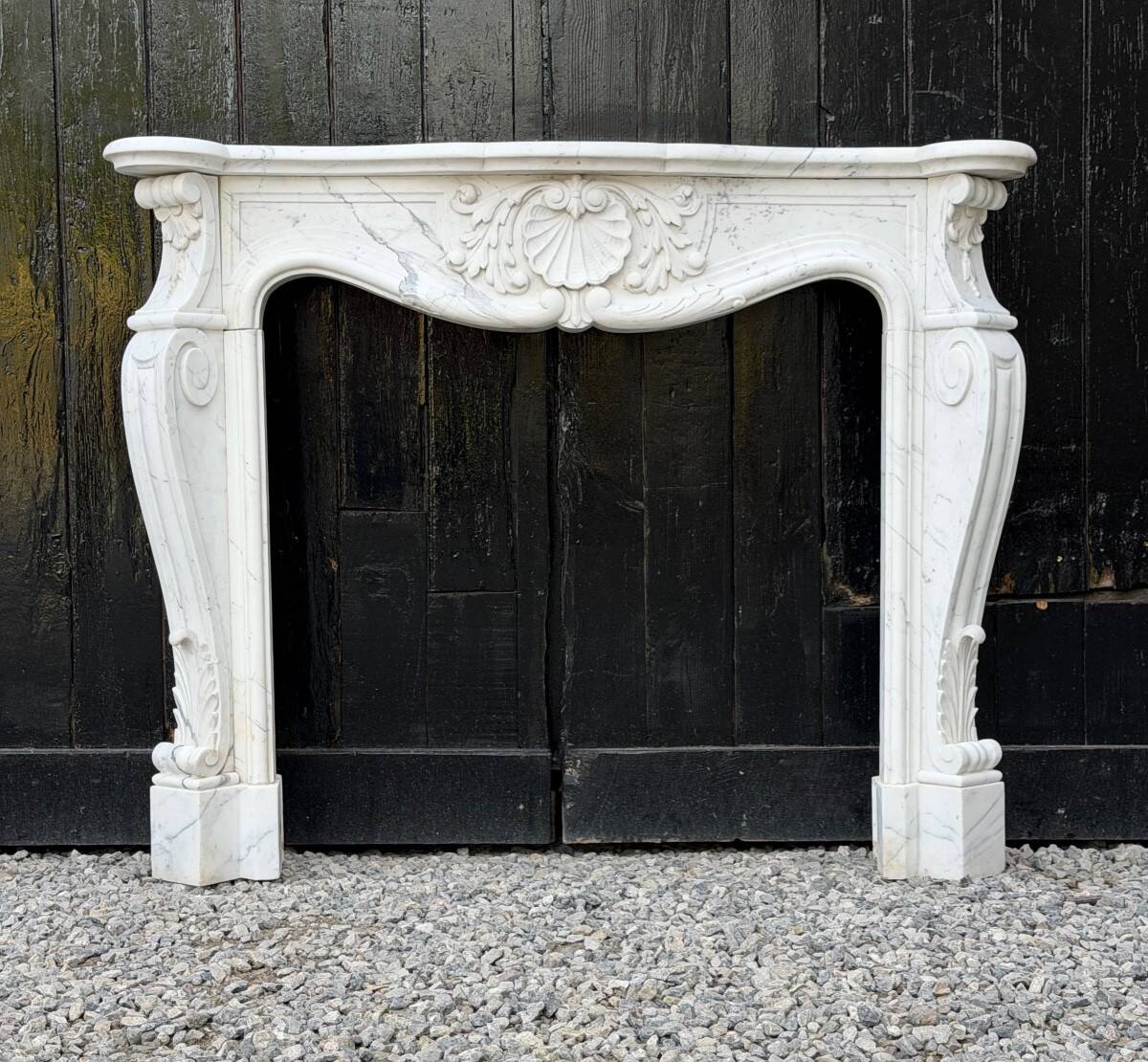Louis XV style fireplace in Arabescato marble, circa 1980.