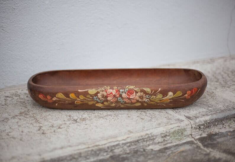 Vintage wooden basket, wooden basket with flower patterns, hand painted signed, kitchen, fruit bowl
