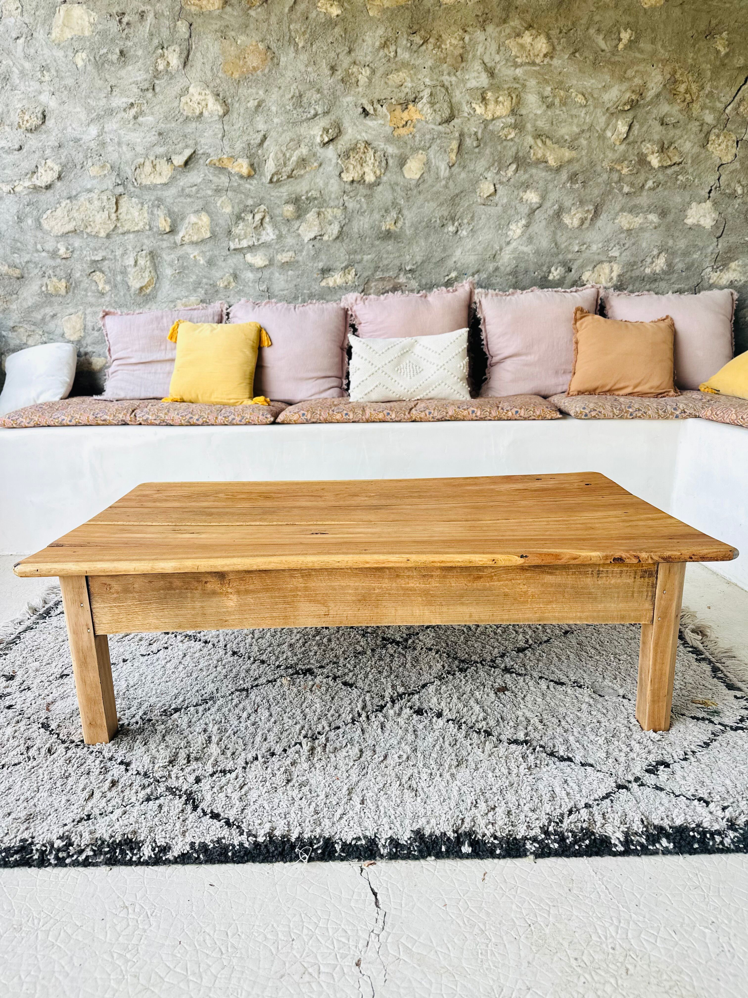 Grande table basse bois massif