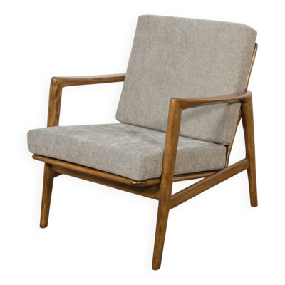Fauteuil modèle 300-139 de style Mid-Century, fabriqué par l'usine Swarzędz, en Pologne, dans les années 1960.