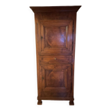 Standing man, antique wooden bonnetière.