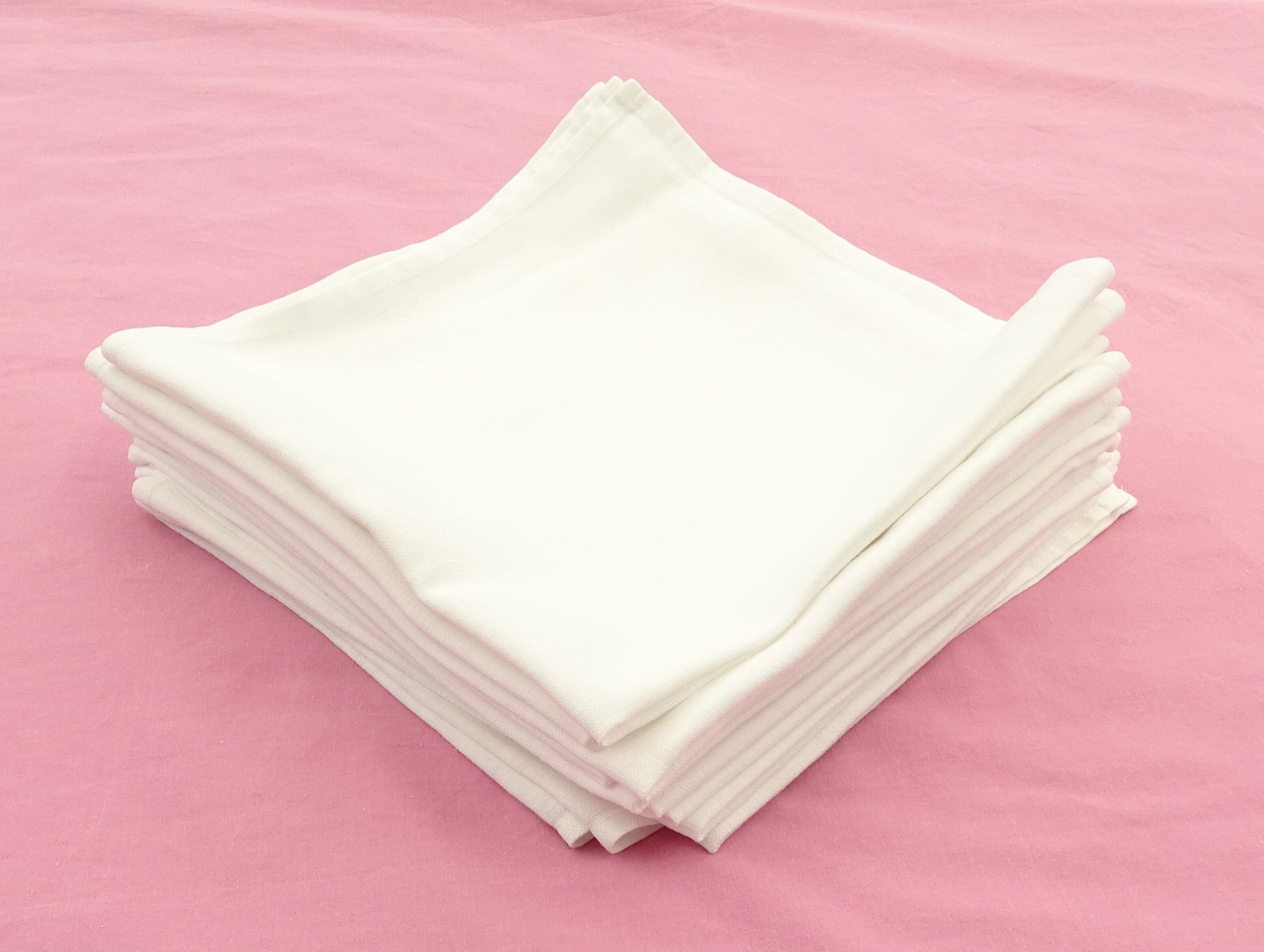 Set of 11 cotton napkins.