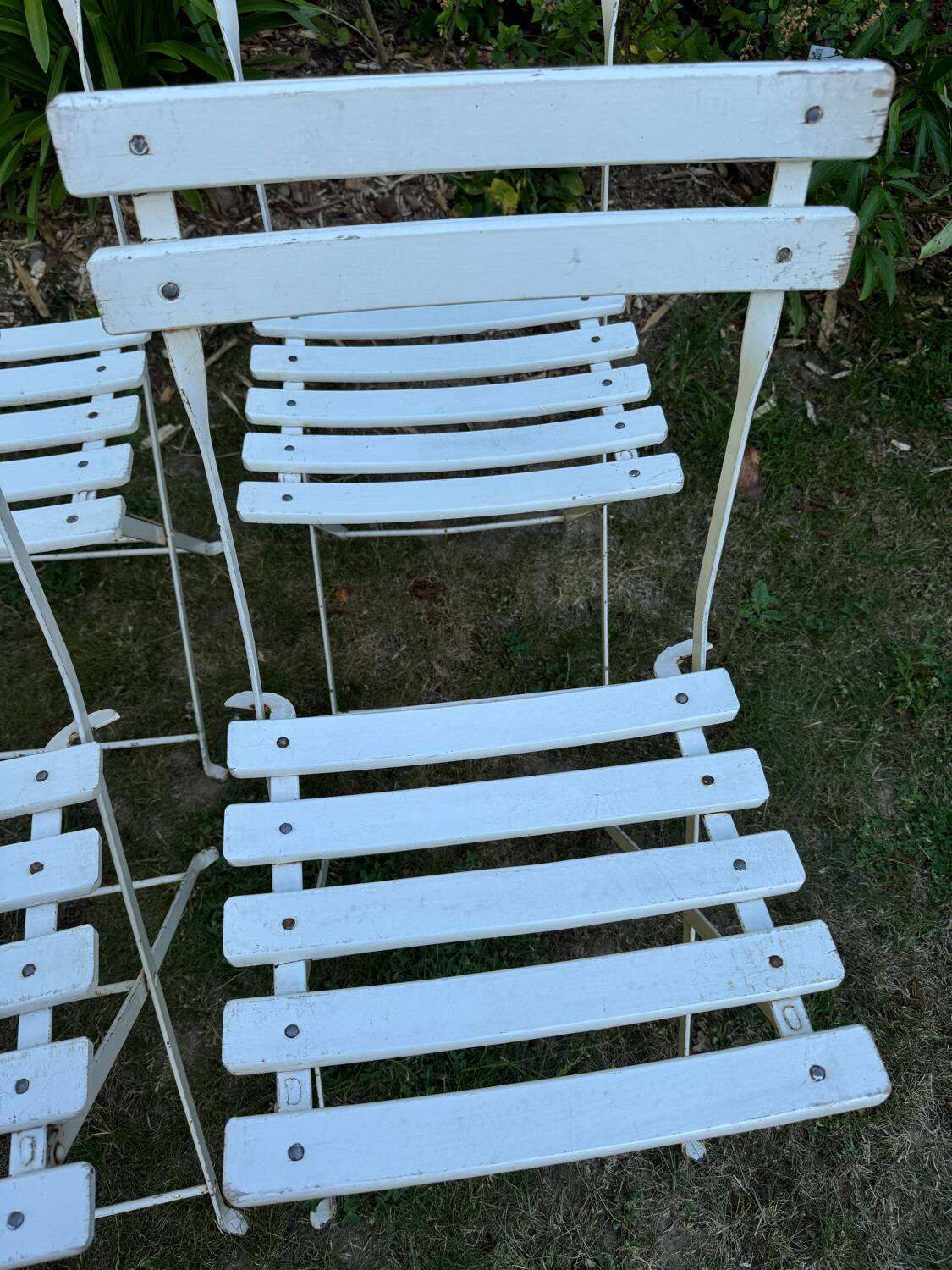Set of 4 vintage folding chairs in metal and wood