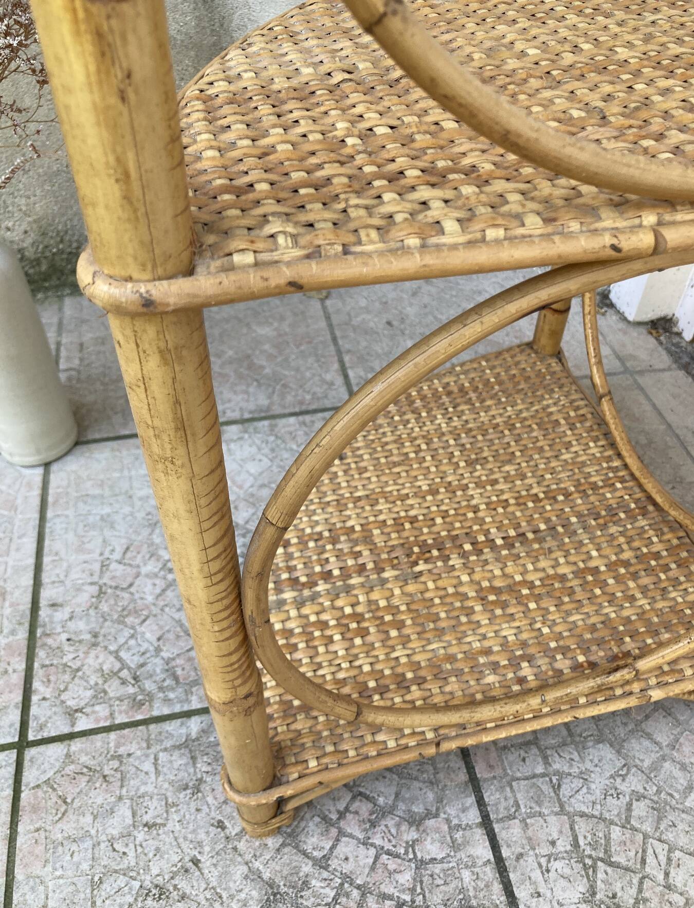 Vintage rattan corner shelf