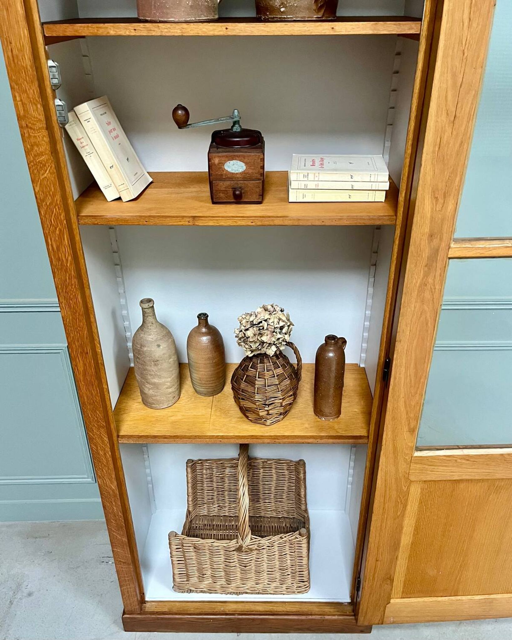 Vitrine années 50 / vaisselier