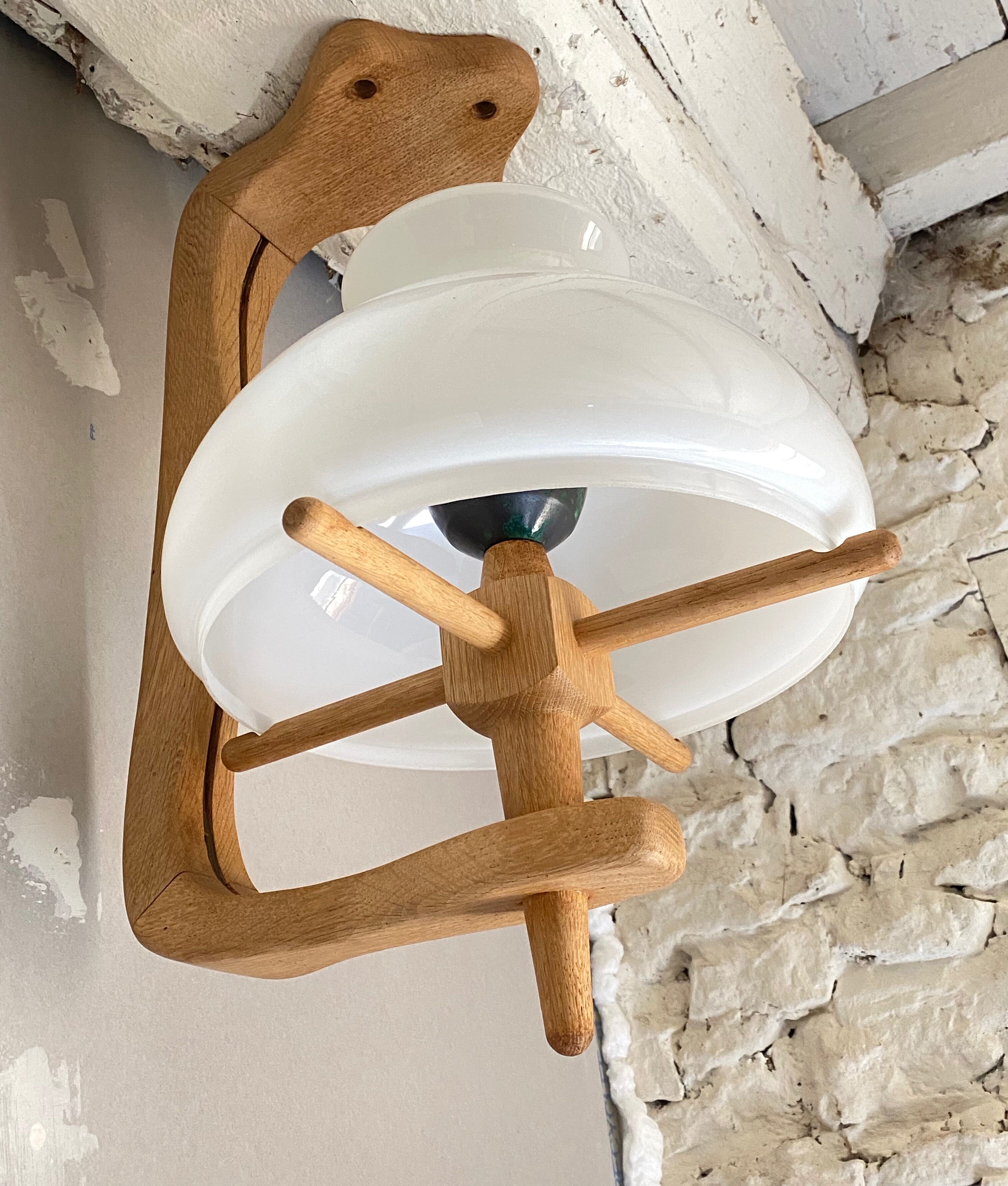 Oak ceiling lamp Guillerme & Chambron 1950