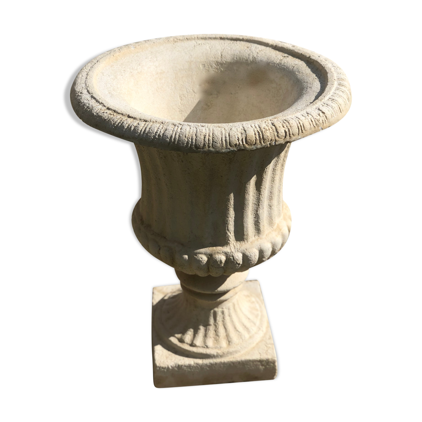 Medici jar in reconstructed stone