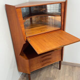 Scandinavian corner unit in teak, Danish design