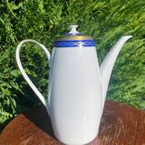 Porcelain teapot / Czech Republic