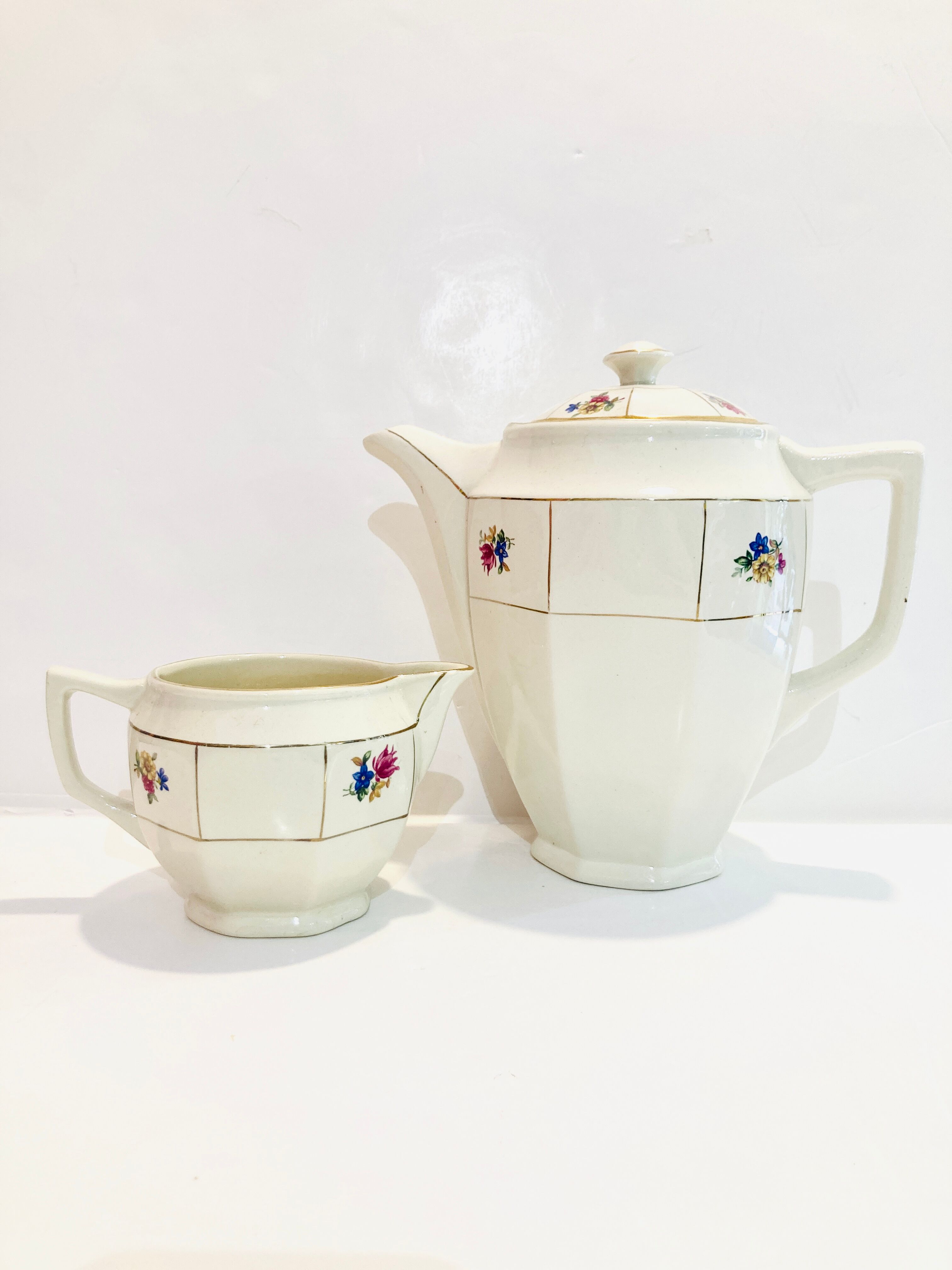 Teapot coffee maker & milk jar Sarreguemines france