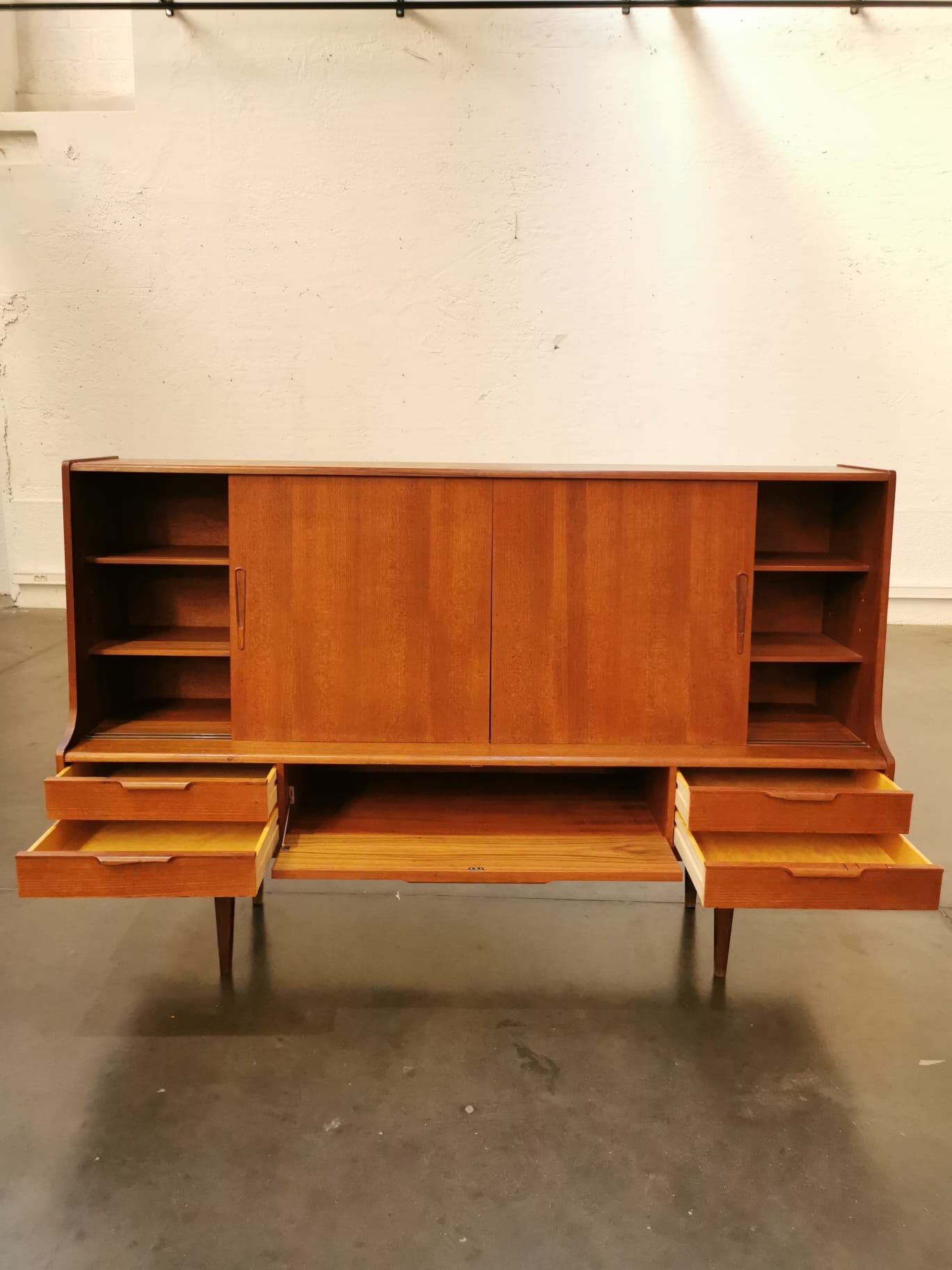 Danish High Row