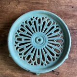 Godin cast iron trivet