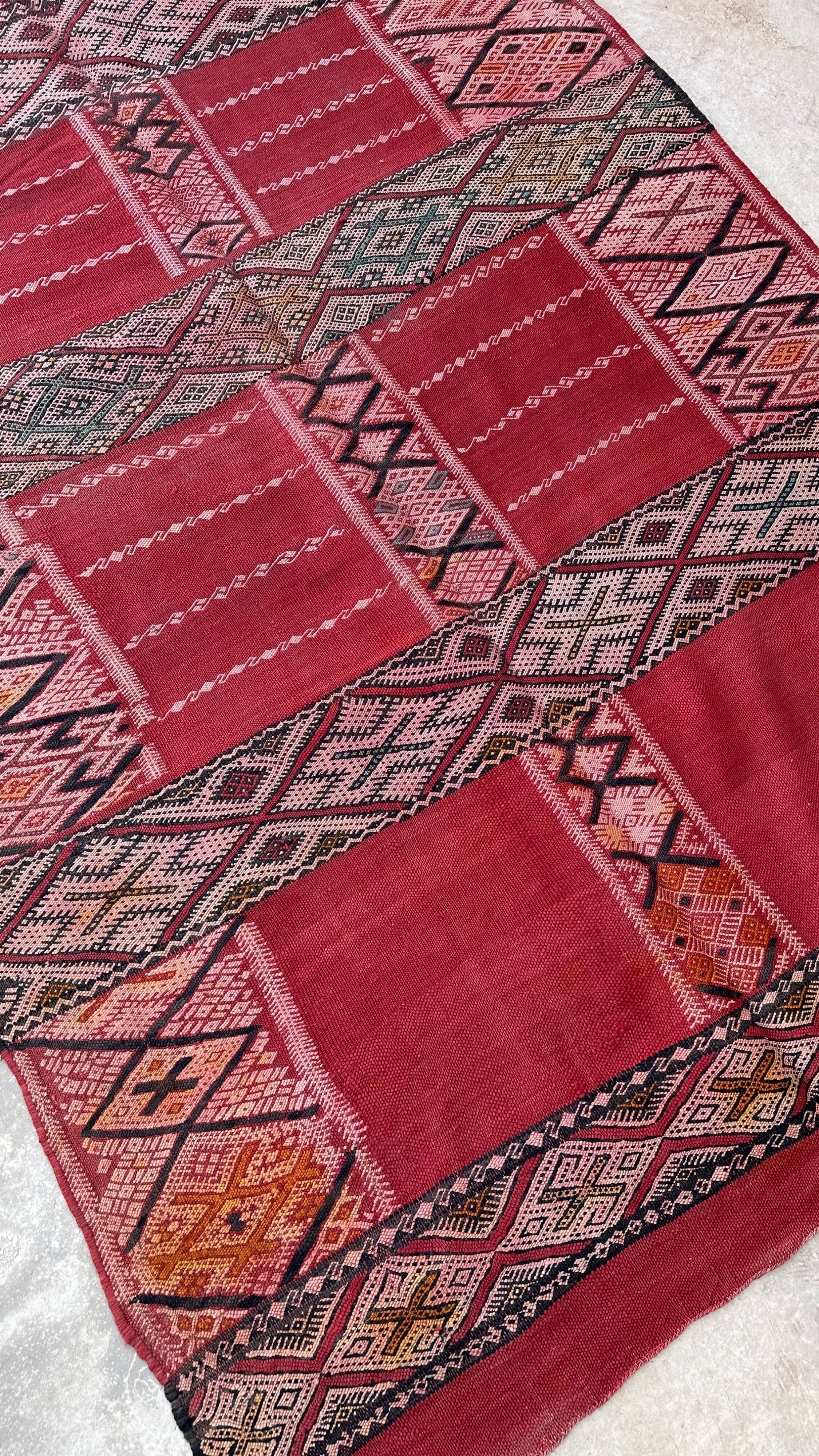 Moroccan Carpet - 168 x 290 cm