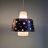 A pair of Scandinavian pendant lights in white opaline and black lacquered metal, 1960.