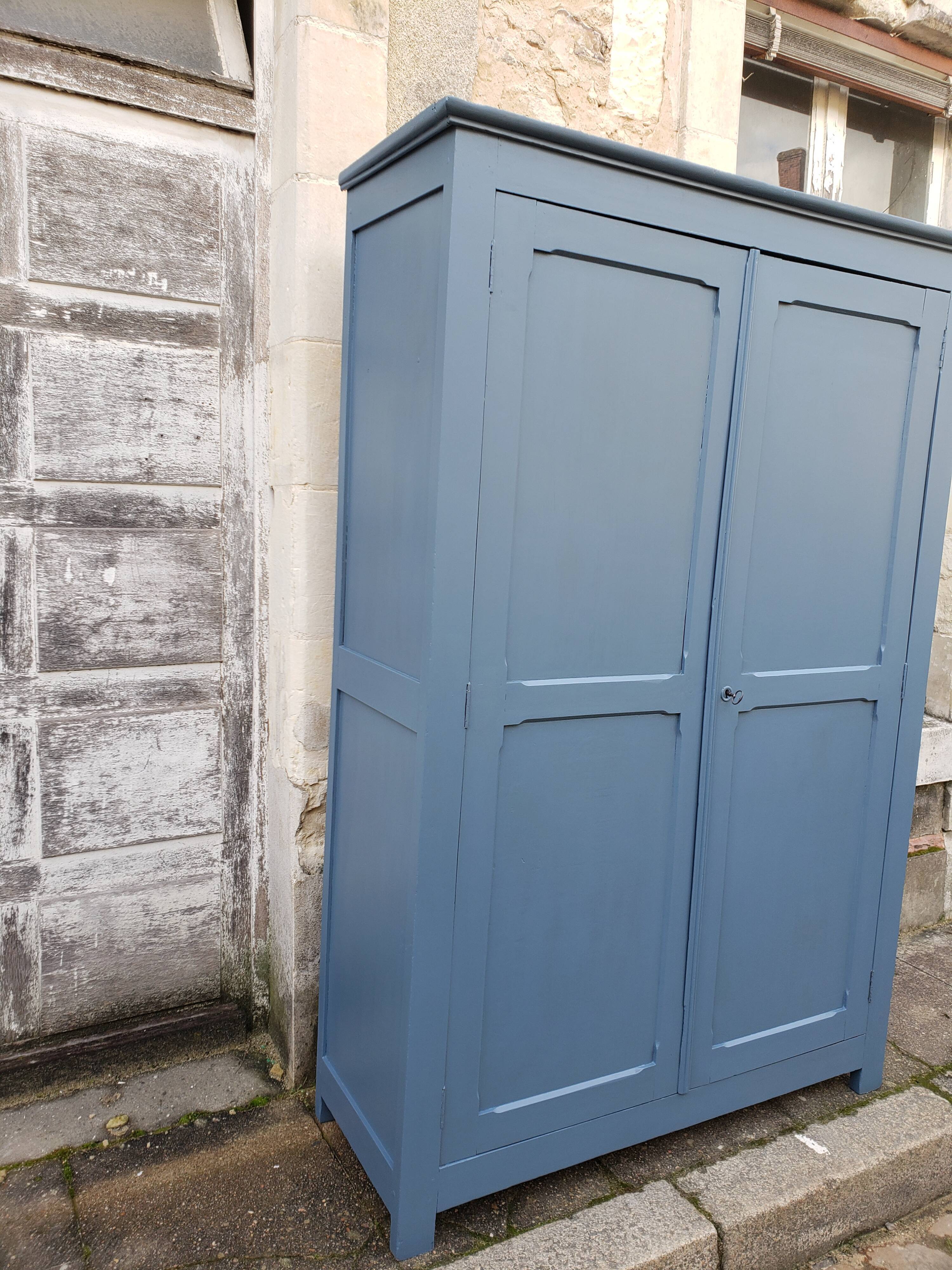 Parisian wardrobe large model