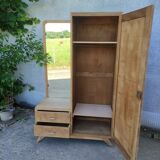 Asymmetrical cabinet