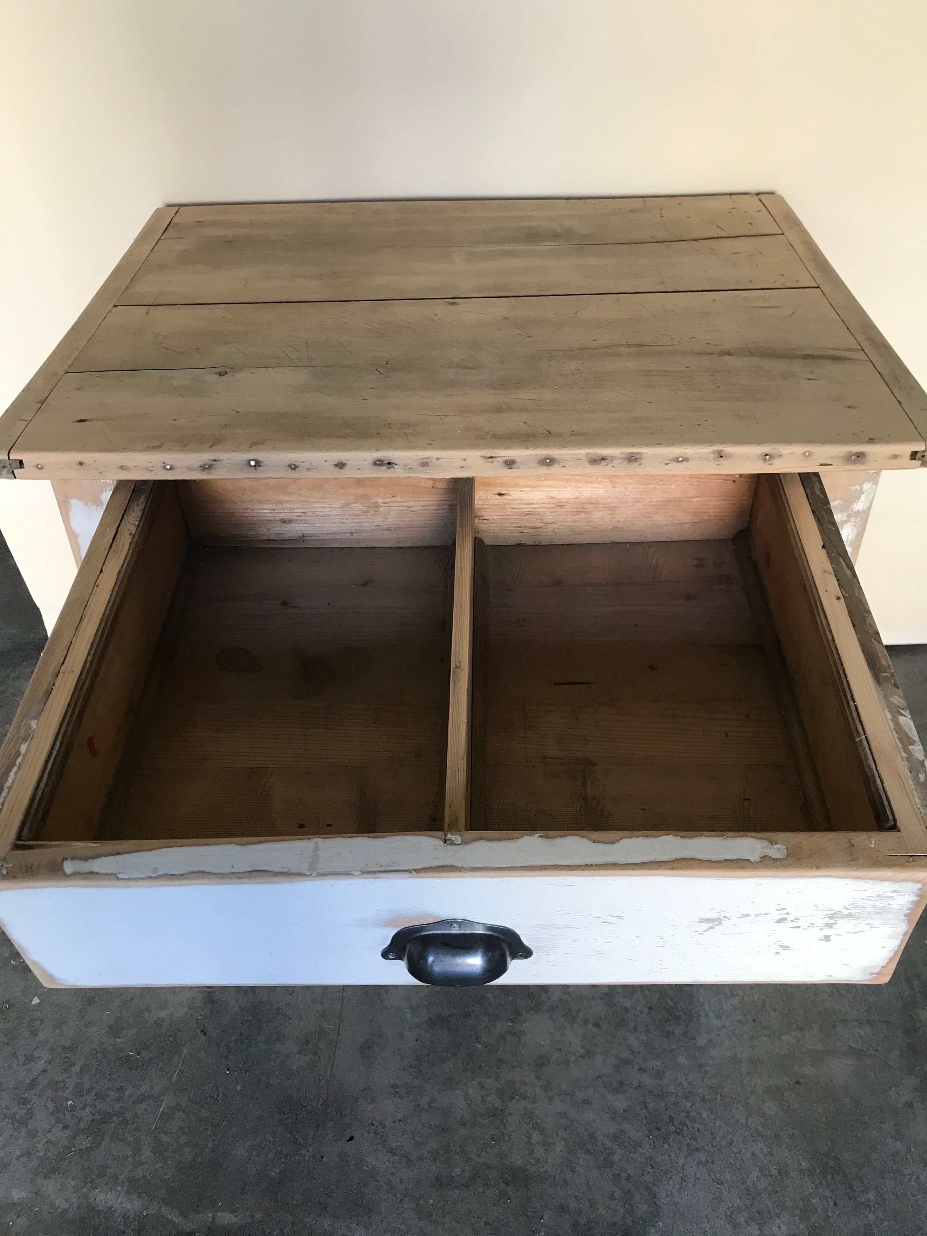 Table vintage wood in raw wood and white industrial chalk