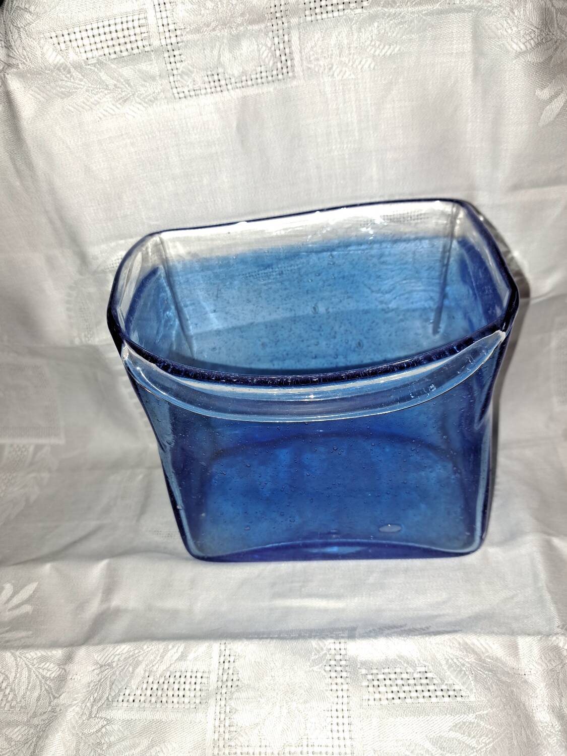 Vase  vintage en verre souffle. Henry Dean.