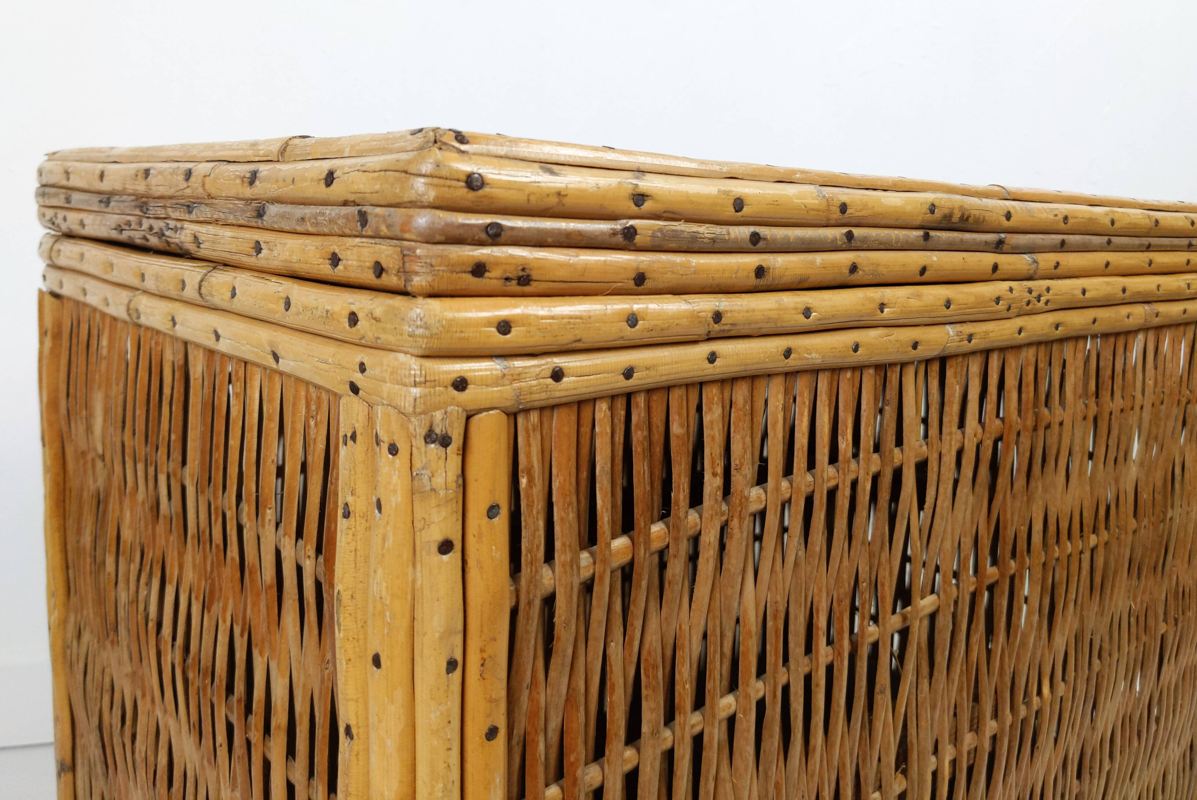 Coffee table or Chest in wicker, bamboo and wood of the 1960s Louis Sognot