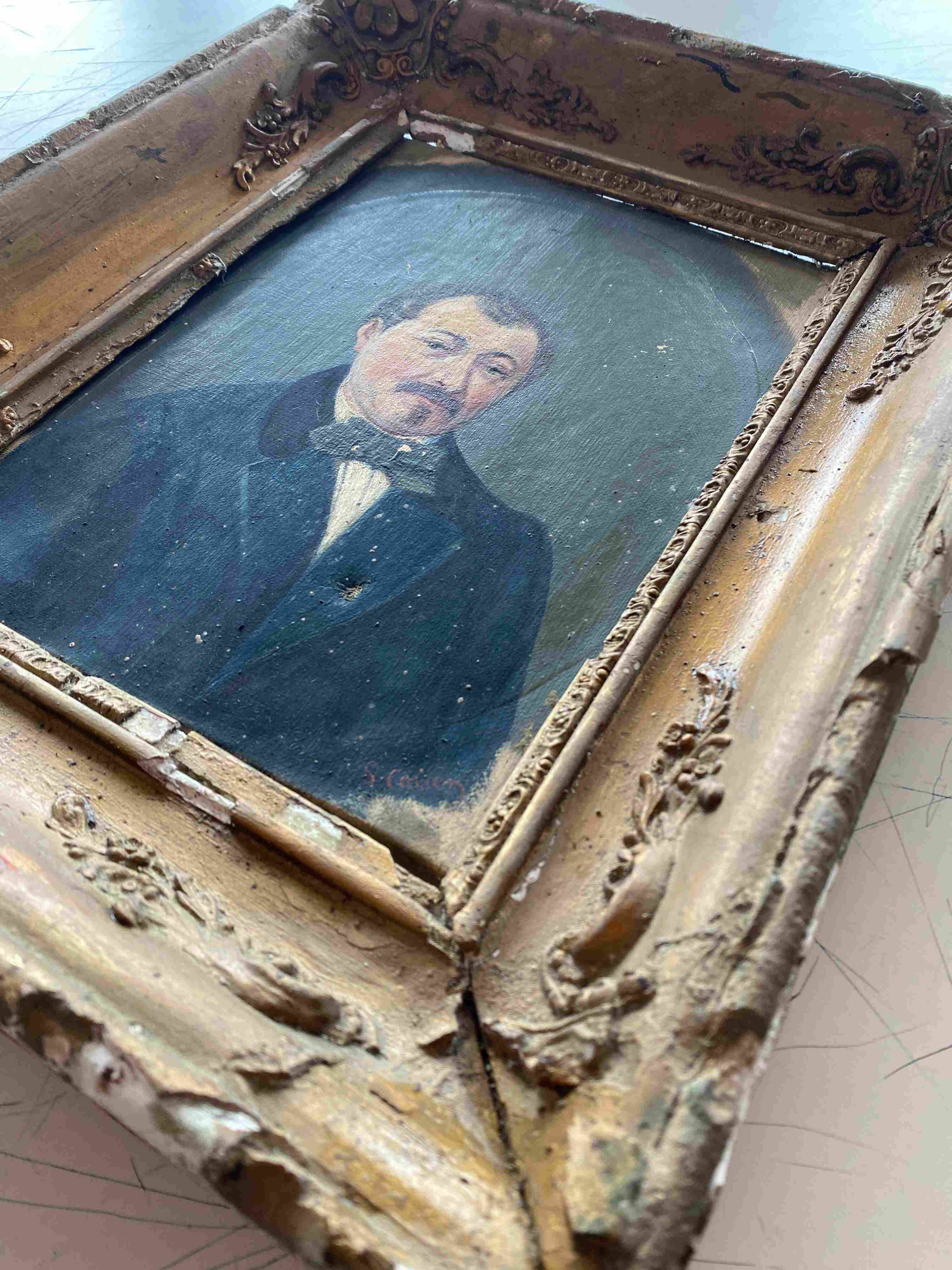 Raw attic: Painting "Portrait of a man with a bow tie" signed Cosson XIX°