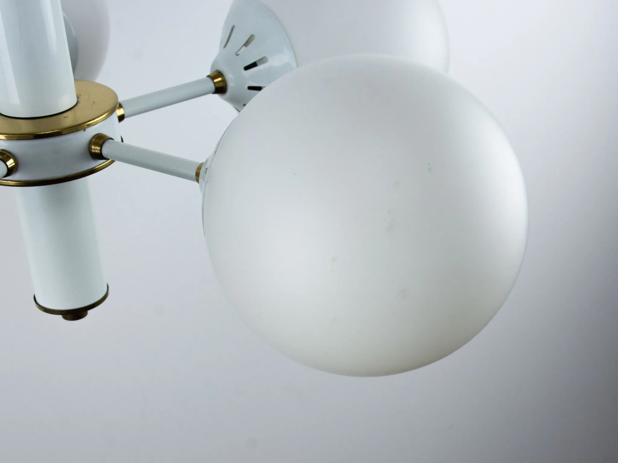 Vintage White 1970s Sputnik Chandelier – Mid-Century Modern Ceiling Light