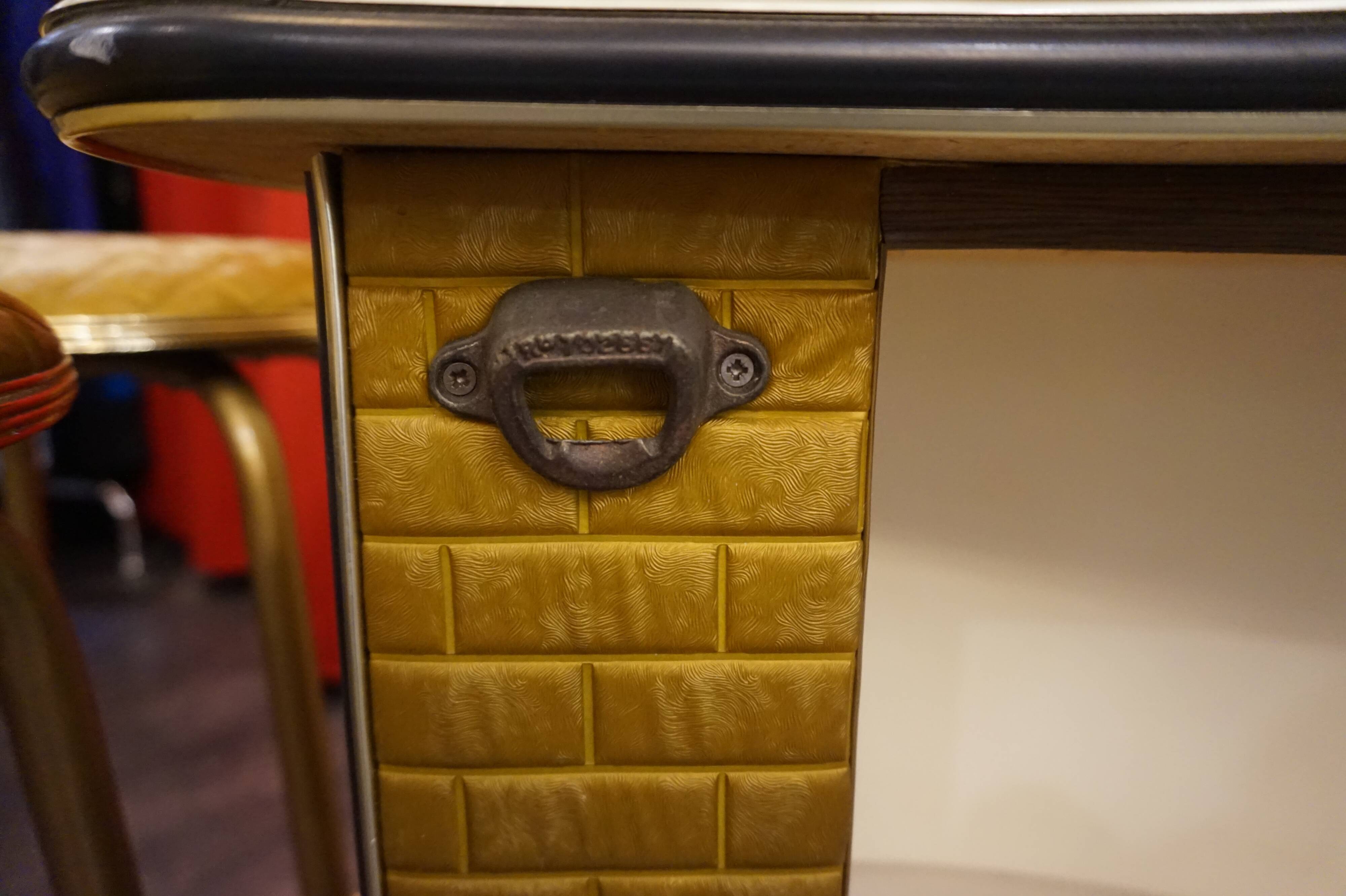 60s gold bar