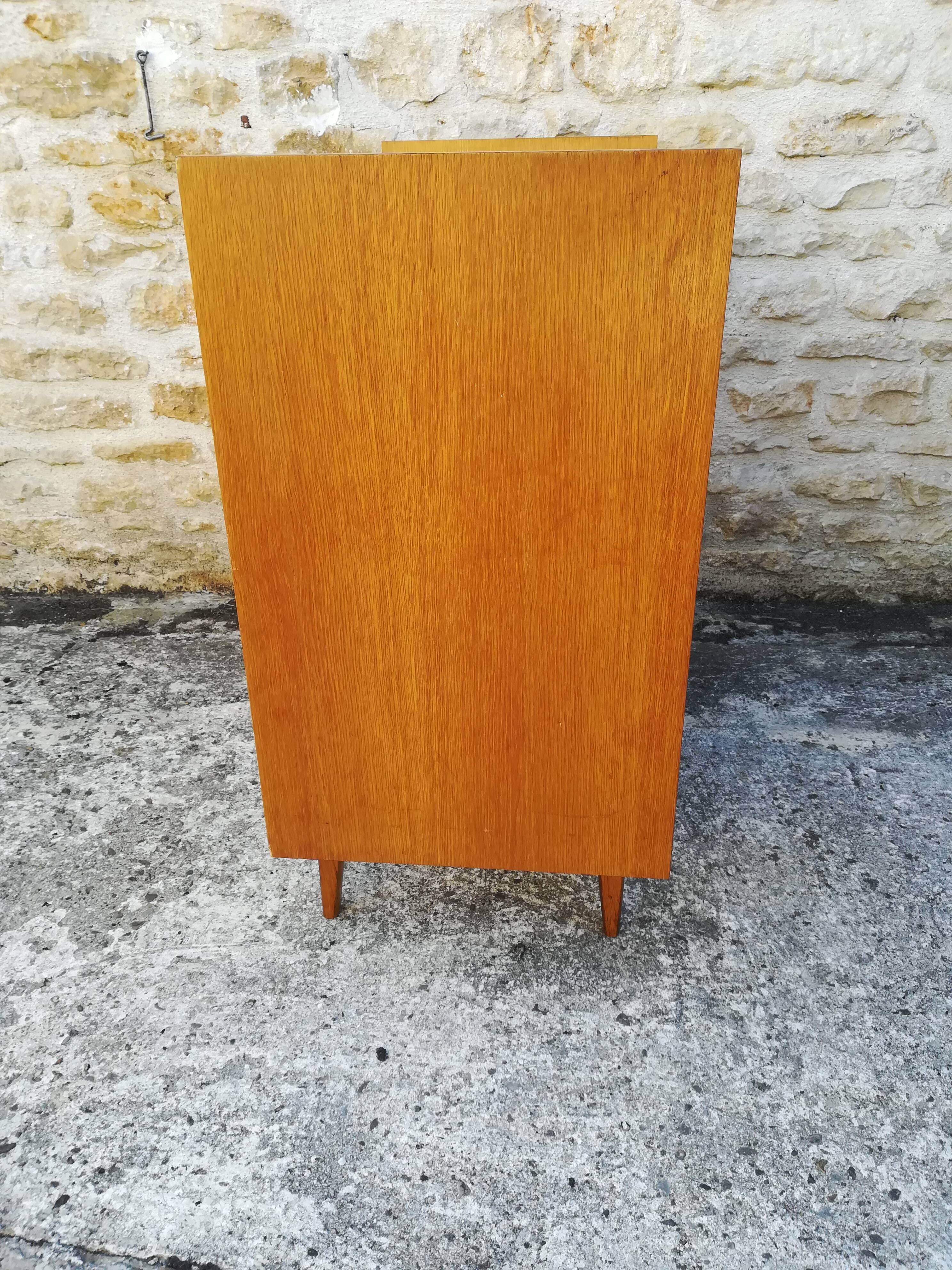 Vintage chest of drawers