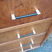 Commode vintage pieds compas