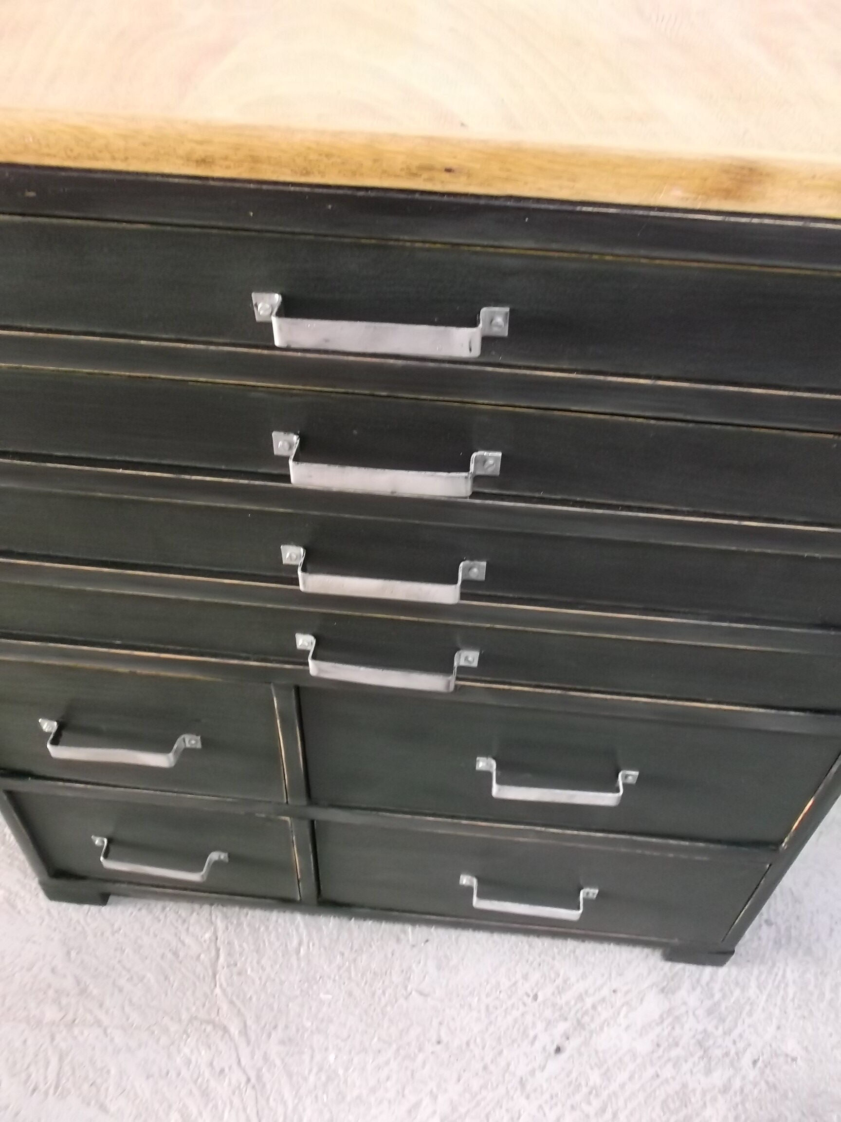 Trade furniture