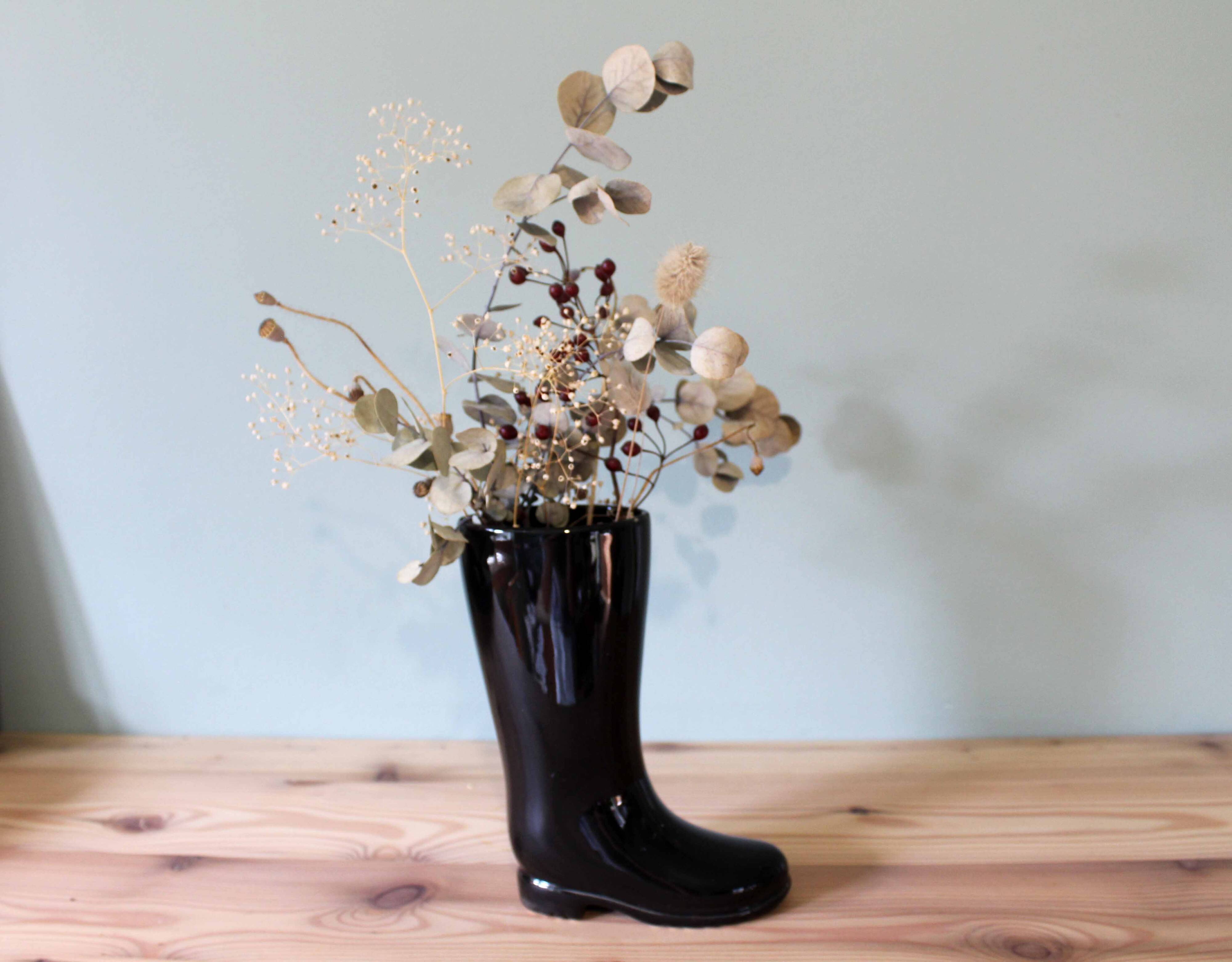 Vase vintage en céramique forme de botte