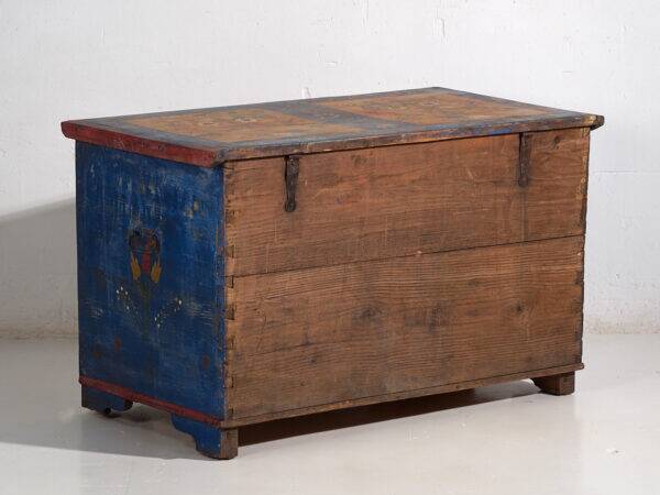 Antique folk art style chest with floral motifs (c.1920)