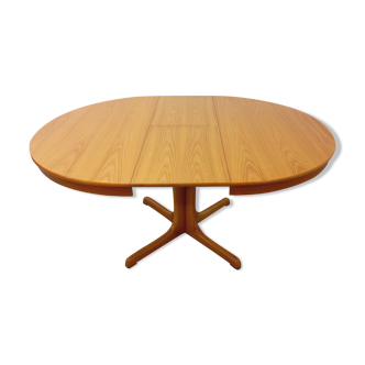 Vintage round table from the 60-70s in blond elm with integrated extension