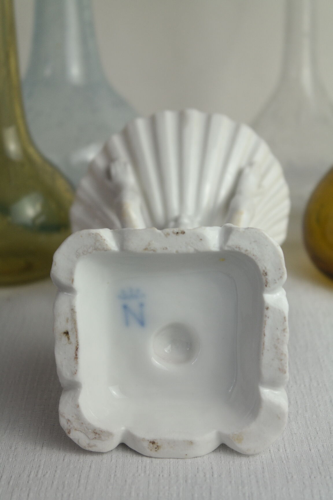 Empty Pocket Shell & Character Porcelain White De Capodimonte Italy XX th